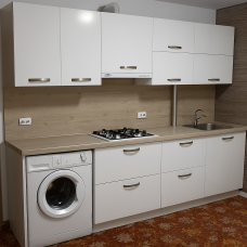 Прямая белая линейная кухня с фасадами из МДФ, модель KUH-18