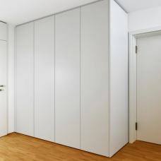 Шкаф белый  с распашными дверями, модель 8